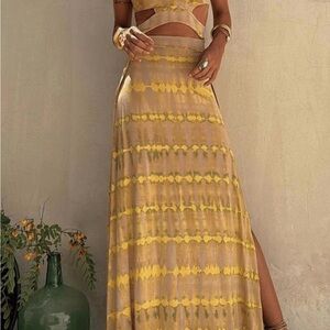 Chic Tie-Dye Maxi Dress with Cut-Outs